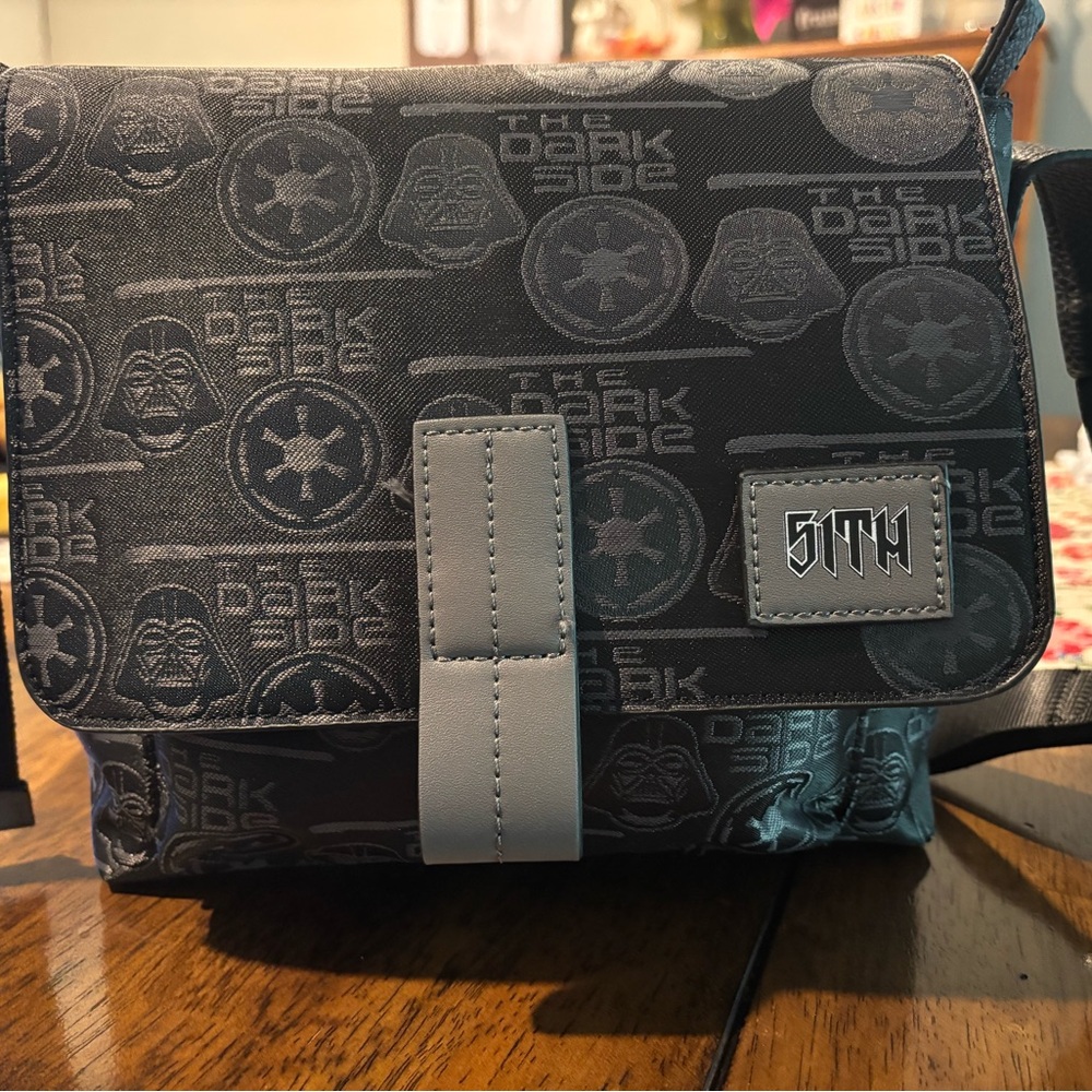 Star Wars- Dark Side Sith crossbody bag